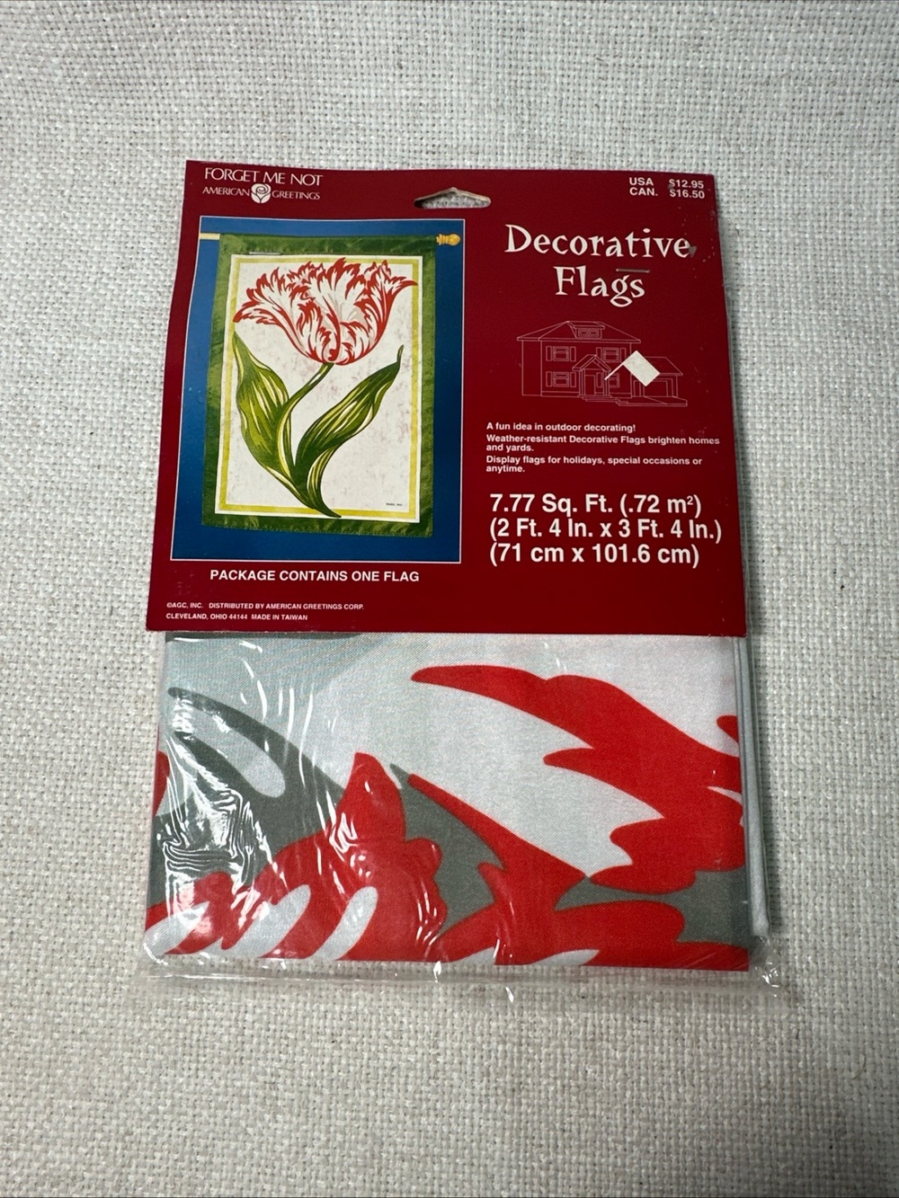 American Greetings Tulip Garden Flag – Red, Green, Blue & White